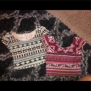 2 crop tops sz small garage & Charlotte Russe. Make an offer!! 🙂